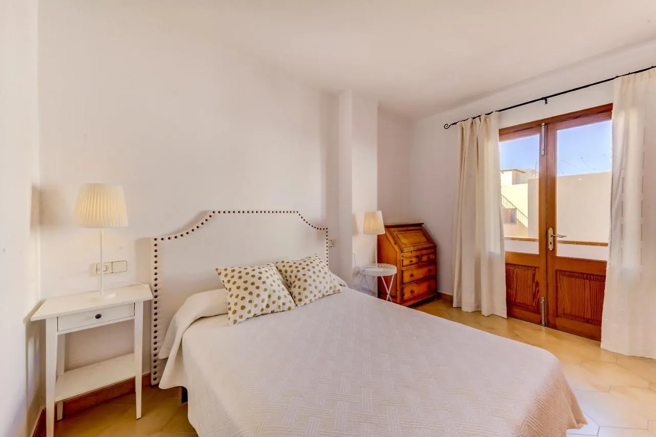 Beachfront Apartment Simar By Sealand Villas Port de Pollença